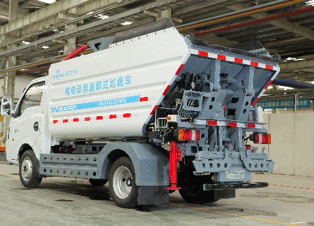 Electric Auto-loading Garbage Truck Detail 3